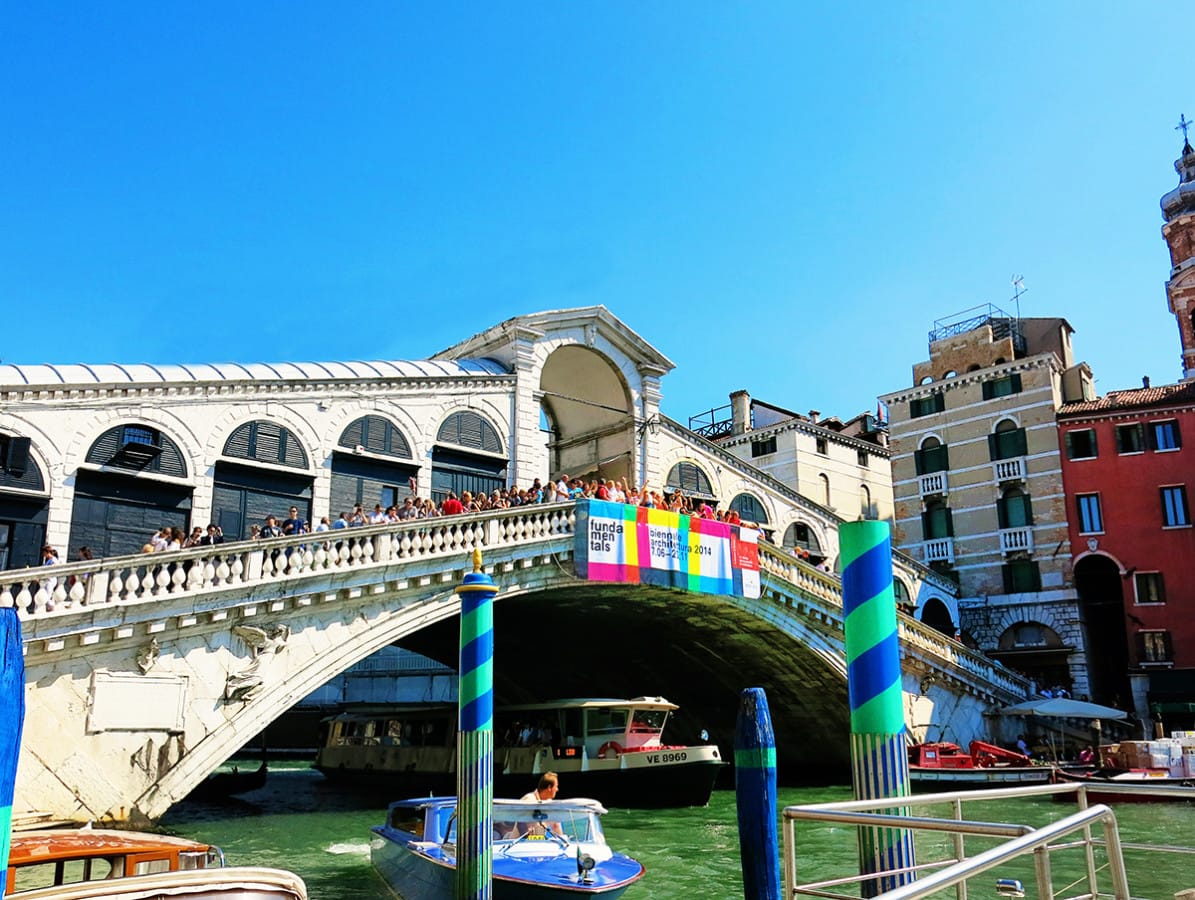Attractions in Venice - The Rialto Bridge!