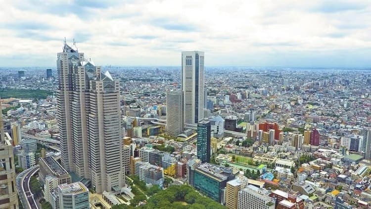 Traveling to Japan - Tokyo Skyline