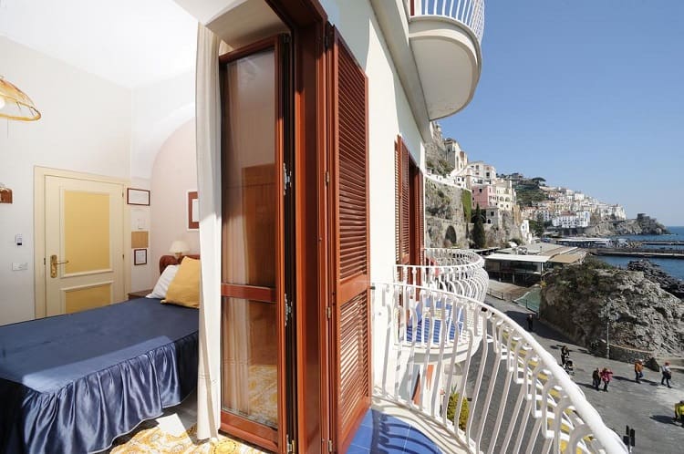 Best Amalfi Towns Hotels - Hotel La Bussola - Room