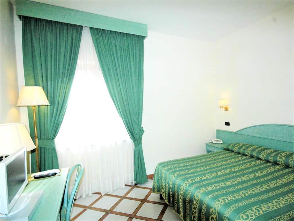 Residence Villaggio Verde - Best hotels in Sorrento Italy - Room