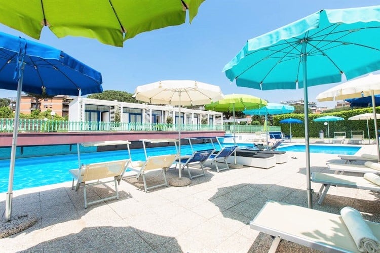 Best Family Hotel in Rome - Hotel Poggioverde Roma - Pool