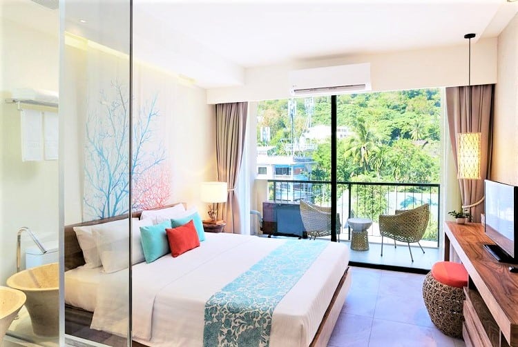 Best Phuket Thailnad Hotels on the Beach - Bandara Phuket Beach Resort - Room