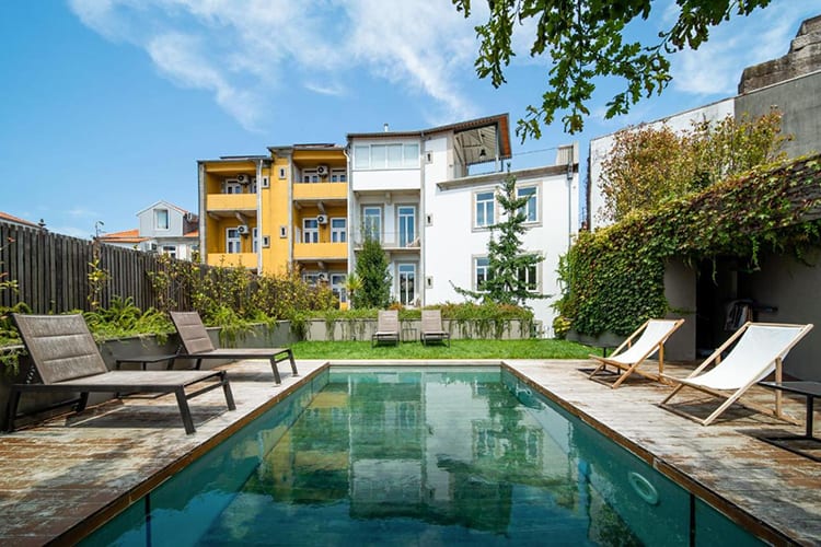 Casa do Cativo boutique hotel in Porto with a swimming pool